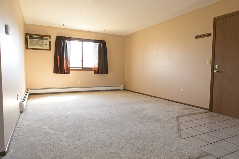 1035 5th Ave NW, Valley City, ND 58072