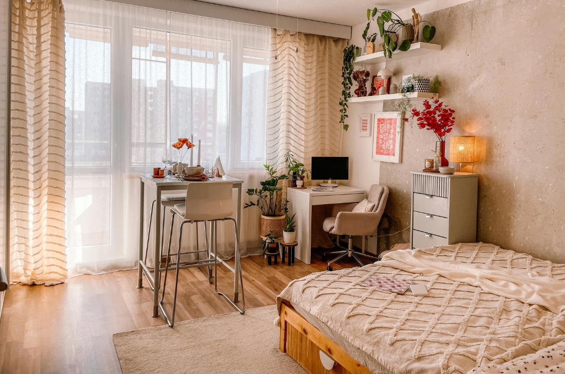 VCSU Dorm vs. Apartment
